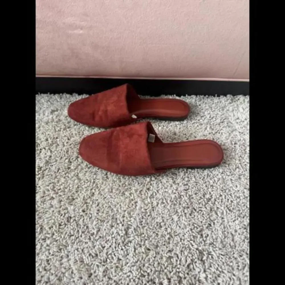 a new day suede like